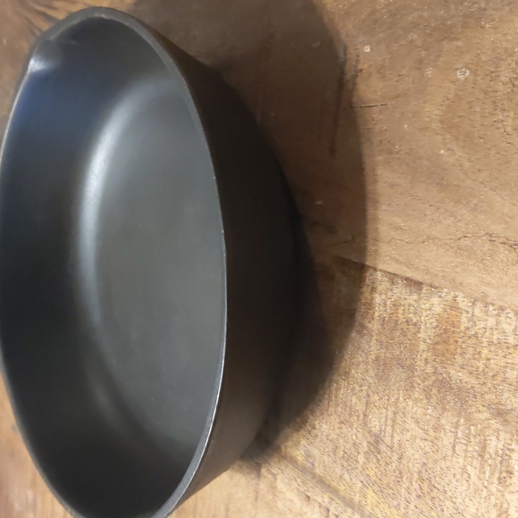 Vintage Unmarked BSR Cast Iron Skillet, #5 - Picture 7 of 13